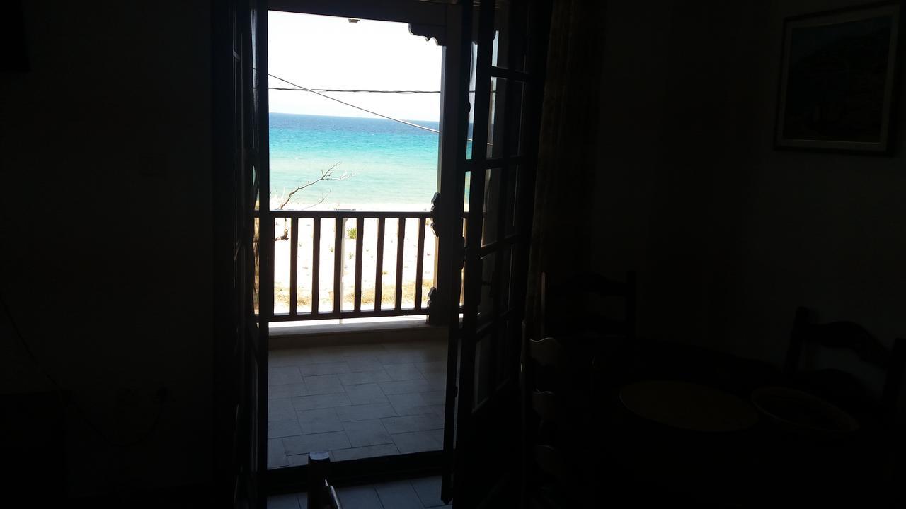 House Kosmas On The Beach Sarti Exterior foto