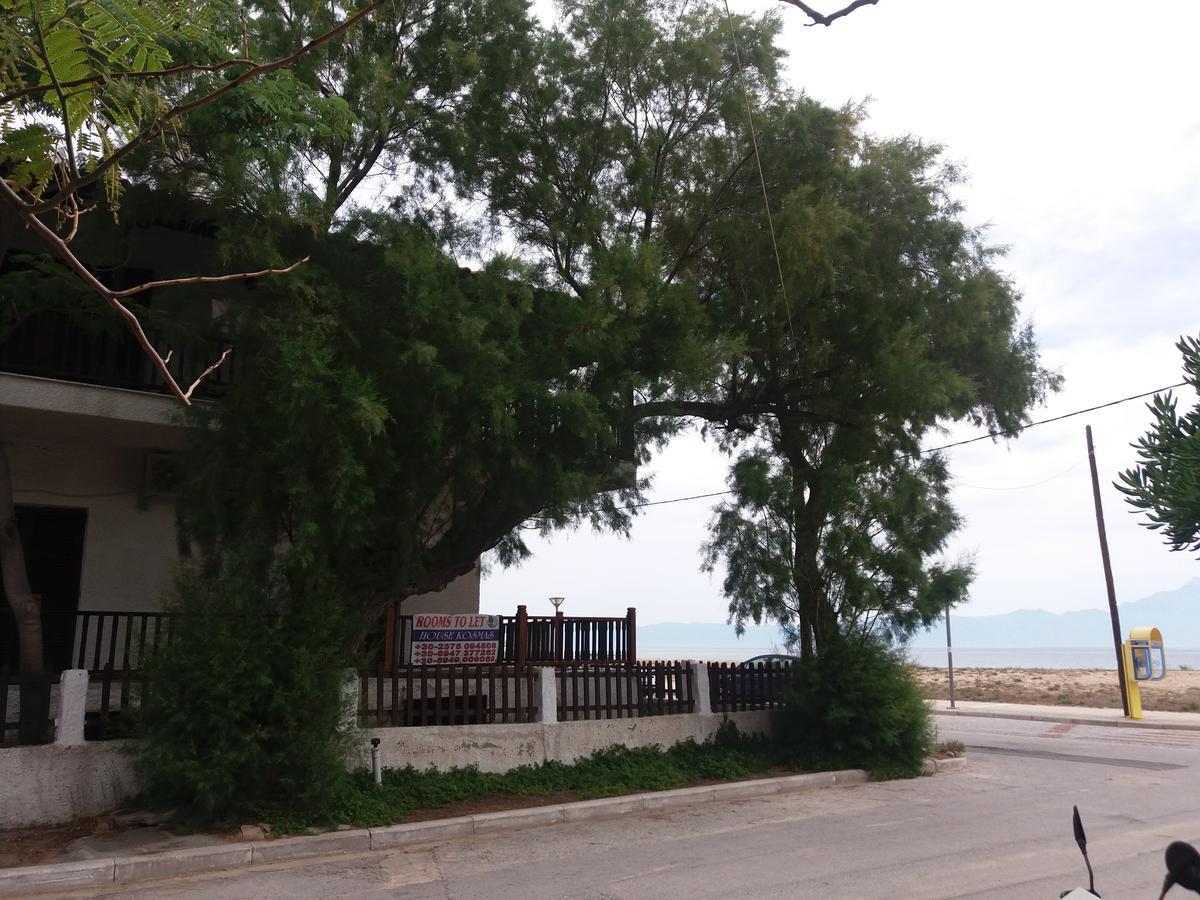 House Kosmas On The Beach Sarti Exterior foto